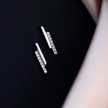 Load image into Gallery viewer, Serena Earrings
